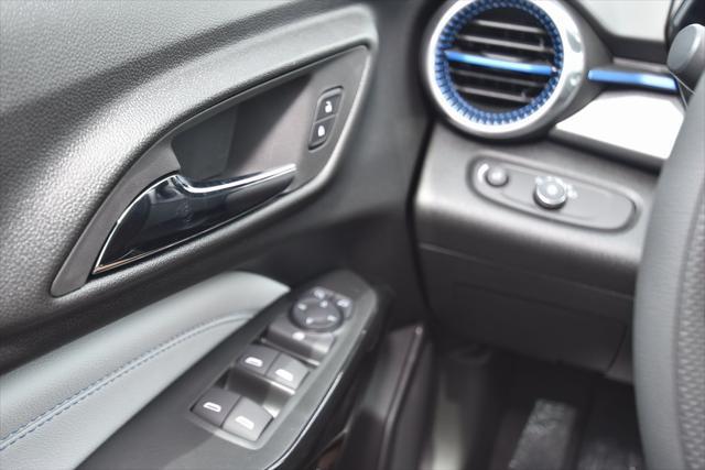 new 2025 Chevrolet Trax car, priced at $23,994