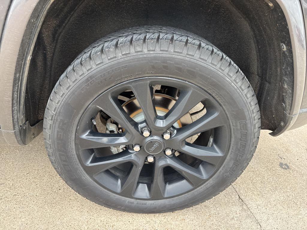 used 2018 Jeep Grand Cherokee car, priced at $14,750