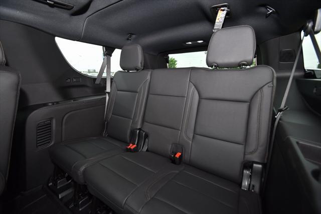 new 2025 Chevrolet Suburban car, priced at $90,670