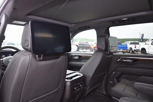 new 2025 Chevrolet Suburban car, priced at $90,670