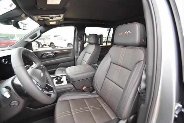 new 2025 Chevrolet Suburban car, priced at $90,670