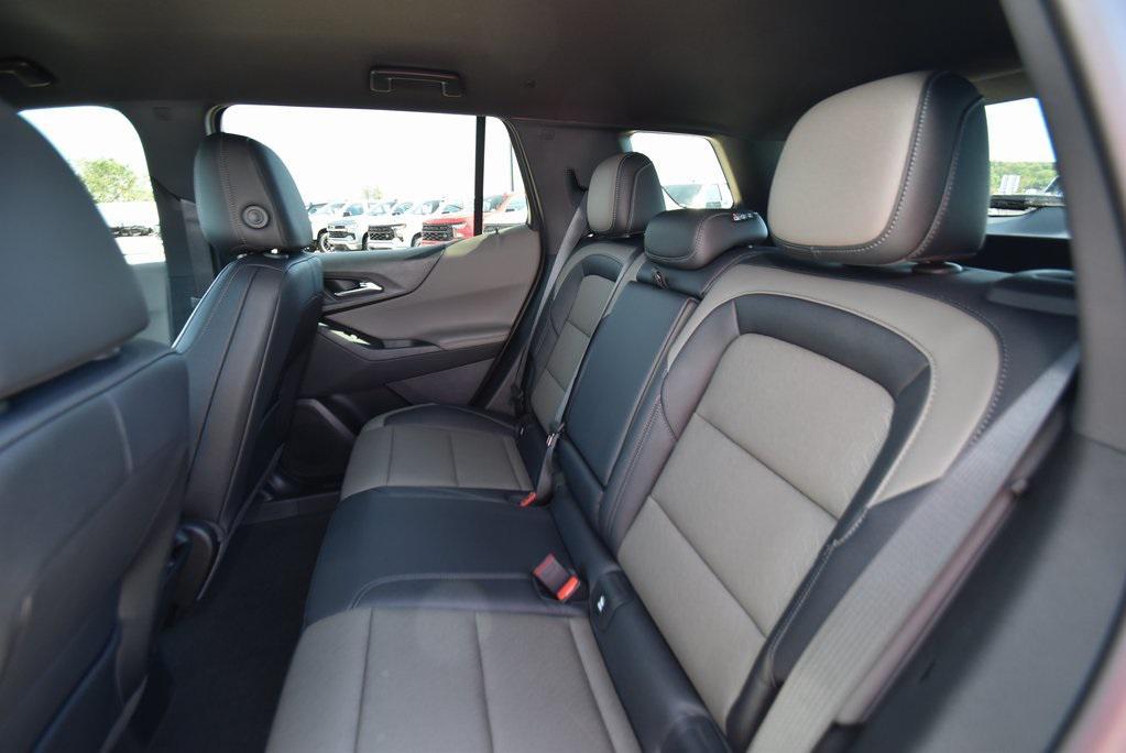 new 2026 Chevrolet Equinox car, priced at $29,990