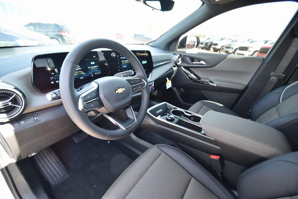 new 2026 Chevrolet Equinox car, priced at $29,990