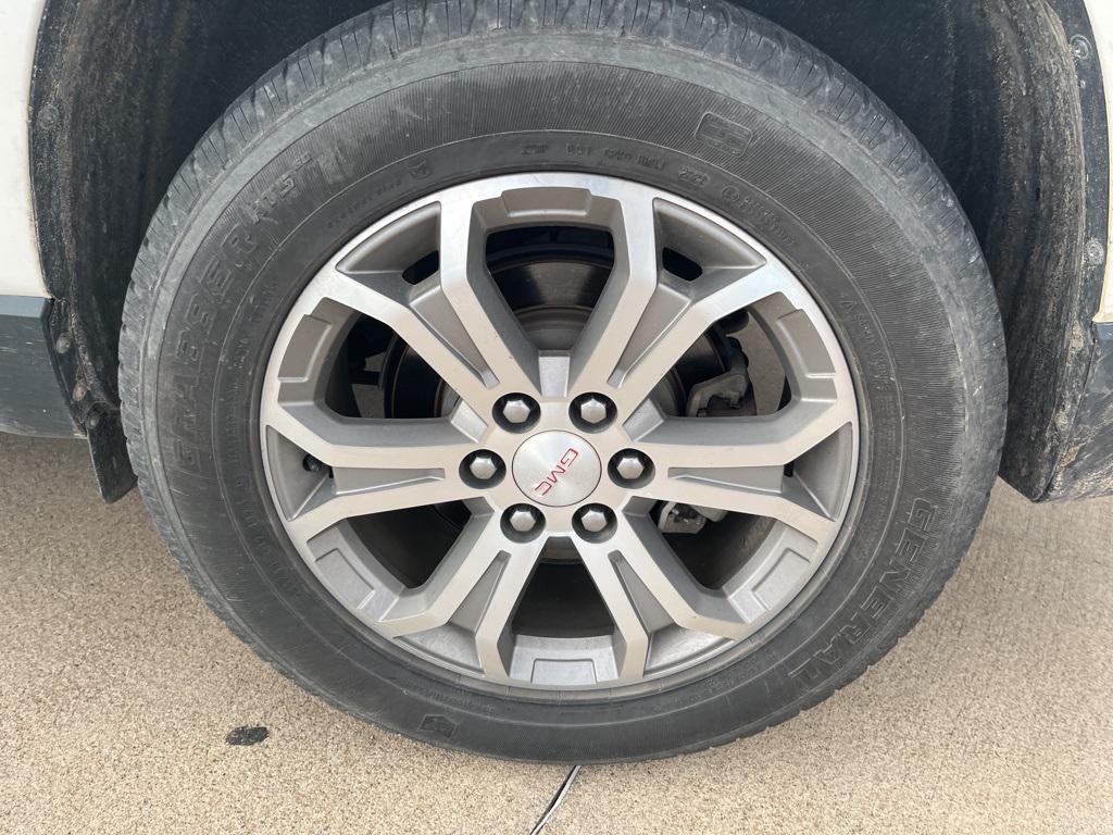 used 2015 GMC Acadia car, priced at $8,905