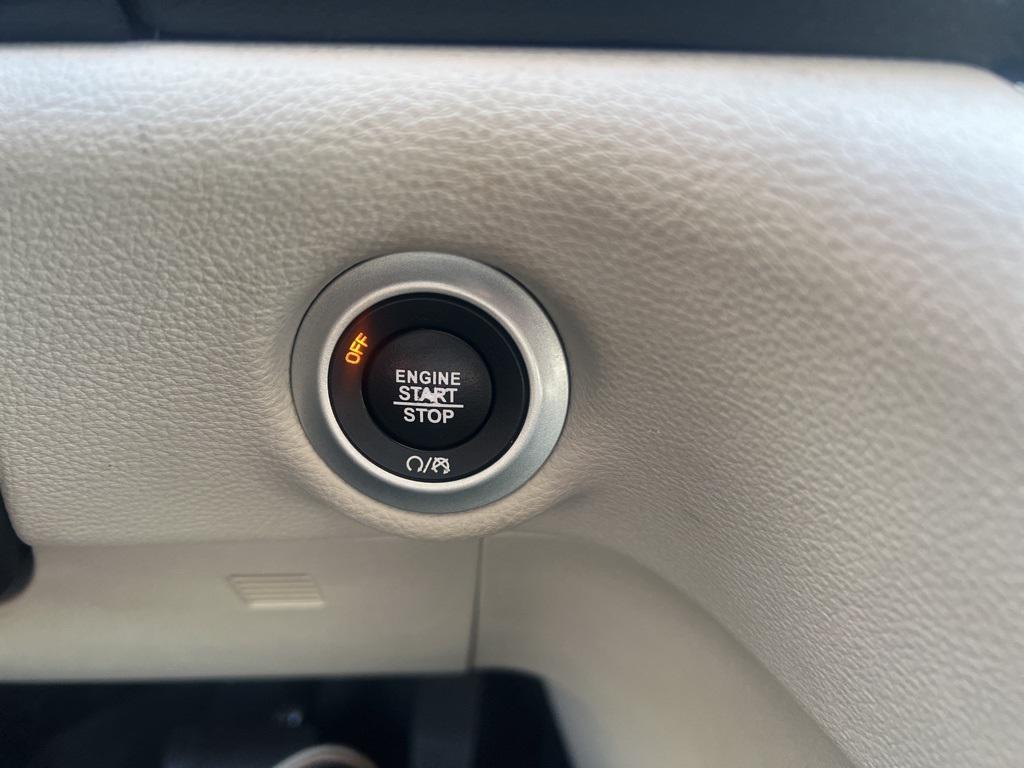 used 2020 Chrysler Pacifica car, priced at $23,396