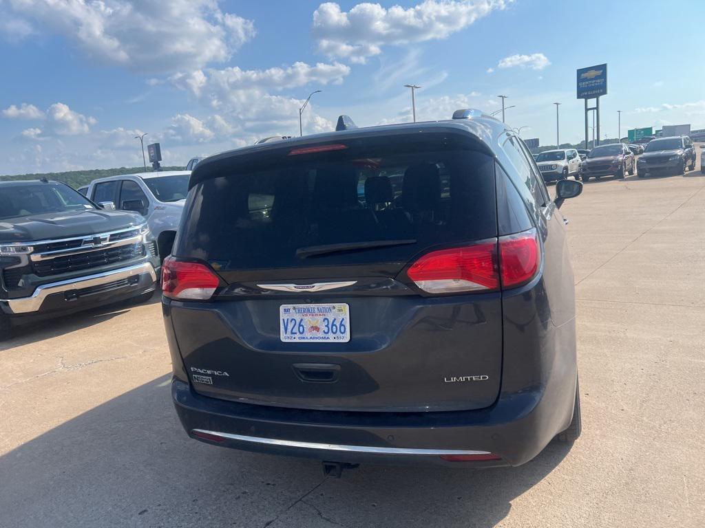 used 2020 Chrysler Pacifica car, priced at $23,396