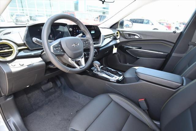 new 2025 Chevrolet Trax car, priced at $25,100