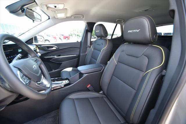 new 2025 Chevrolet Trax car, priced at $25,100