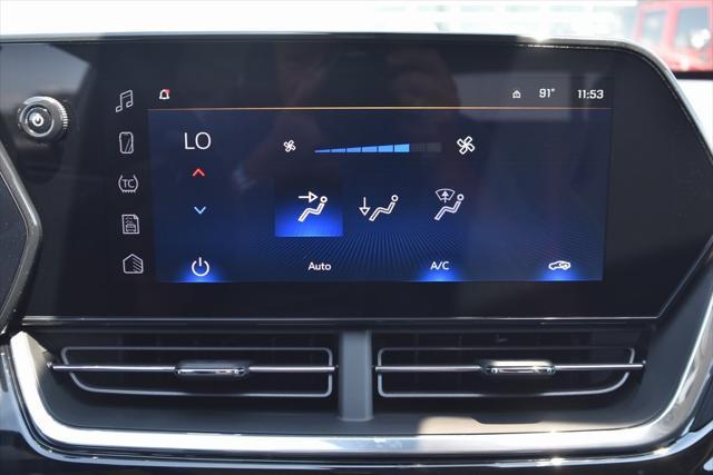 new 2025 Chevrolet Trax car, priced at $25,100