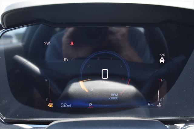 new 2025 Chevrolet Trax car, priced at $25,100
