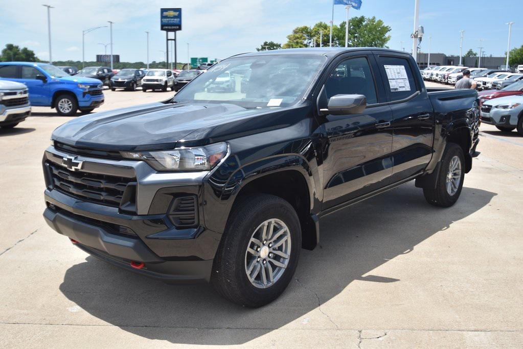 new 2025 Chevrolet Colorado car, priced at $38,885