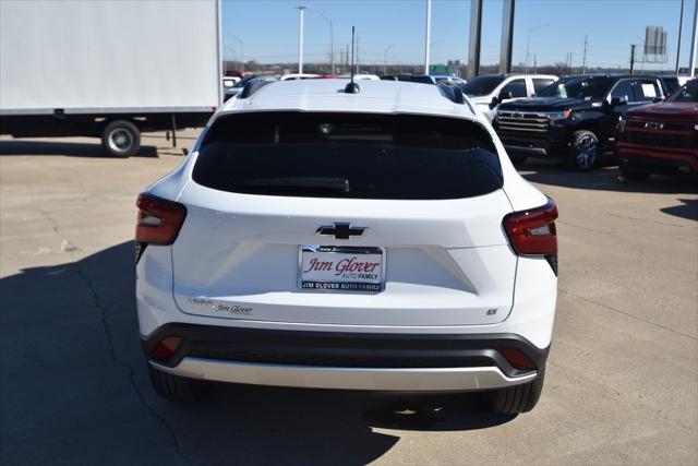new 2025 Chevrolet Trax car, priced at $23,994