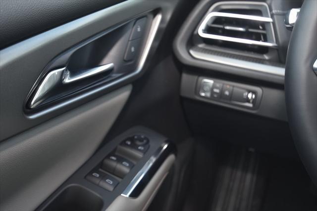 new 2025 Chevrolet Traverse car, priced at $41,116