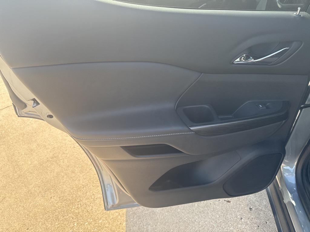 used 2023 GMC Acadia car, priced at $34,858