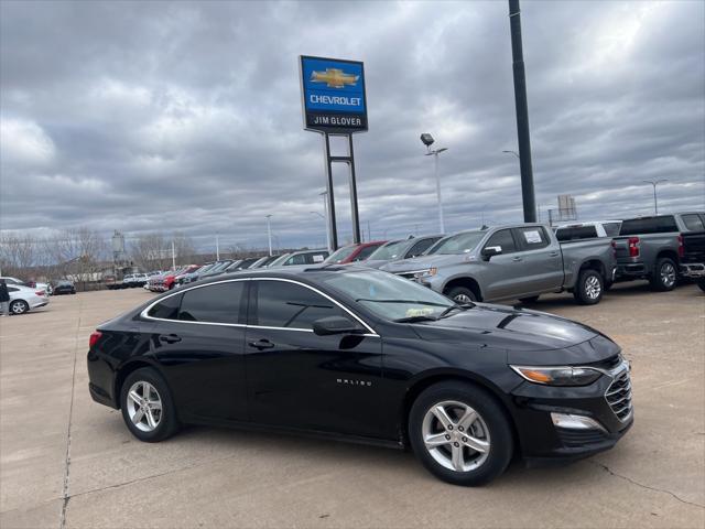 used 2022 Chevrolet Malibu car, priced at $20,384