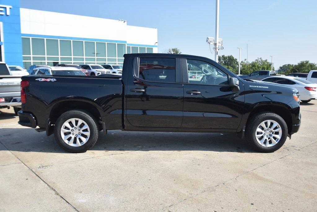 new 2026 Chevrolet Silverado 1500 car, priced at $42,680