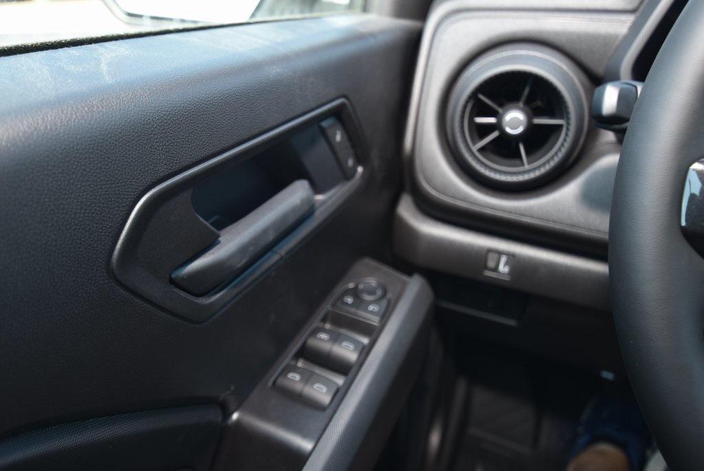 new 2025 Chevrolet Colorado car, priced at $41,050