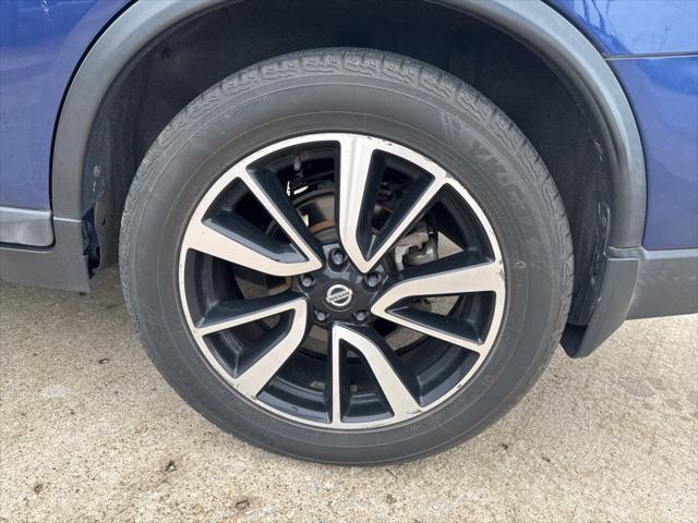 used 2019 Nissan Rogue car, priced at $19,950