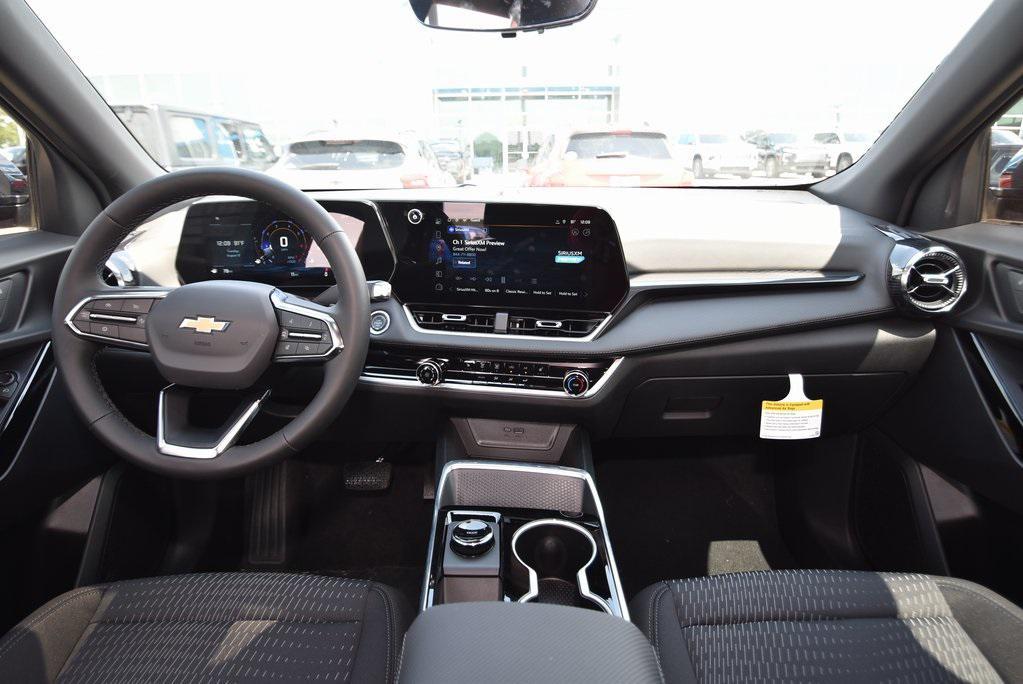 new 2026 Chevrolet Equinox car, priced at $29,295