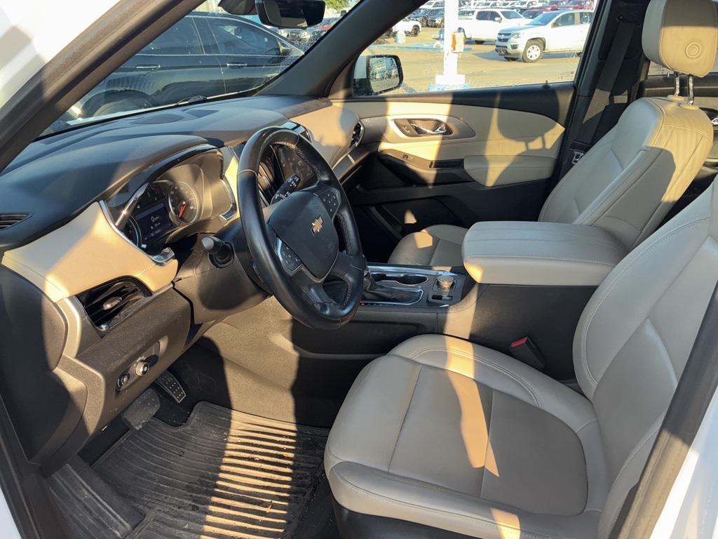 used 2023 Chevrolet Traverse car, priced at $27,859