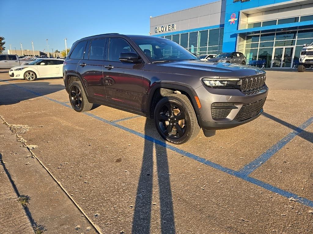 used 2022 Jeep Grand Cherokee car, priced at $31,985