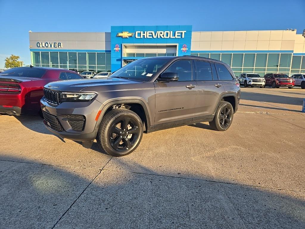 used 2022 Jeep Grand Cherokee car, priced at $31,985
