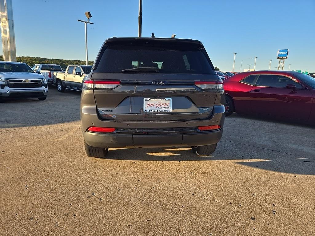 used 2022 Jeep Grand Cherokee car, priced at $31,985