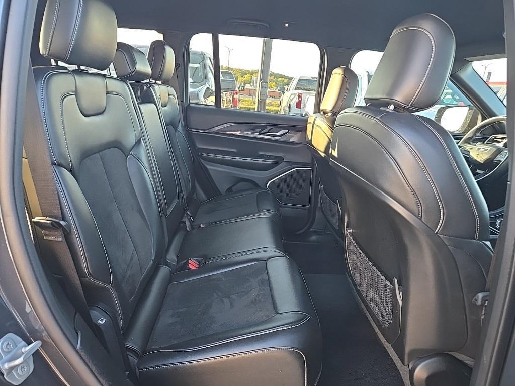 used 2022 Jeep Grand Cherokee car, priced at $31,985