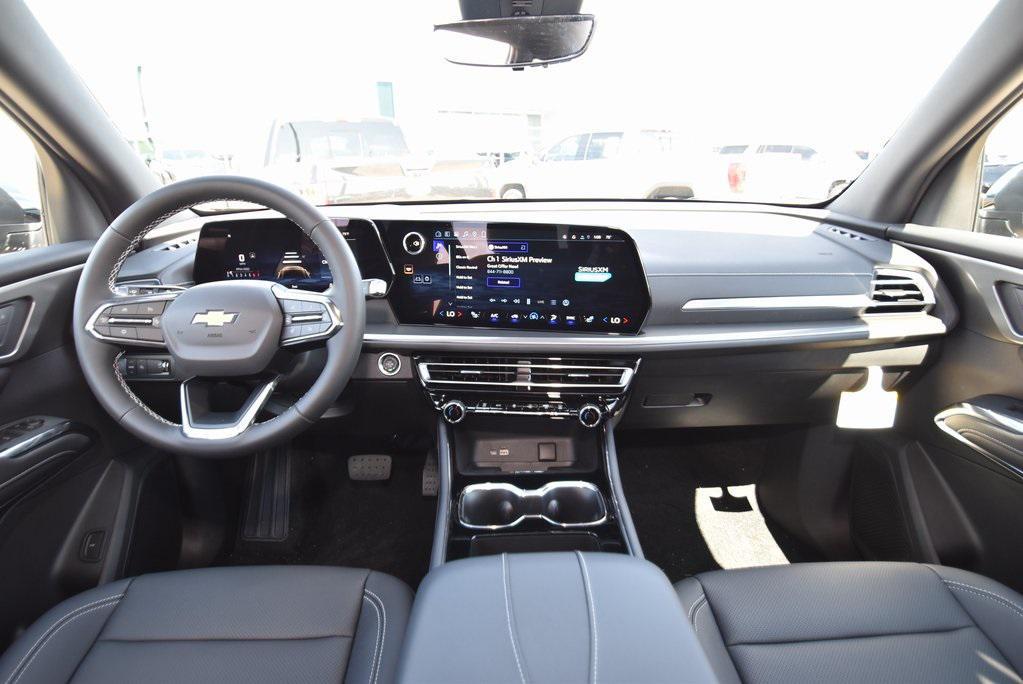 new 2026 Chevrolet Traverse car, priced at $43,479