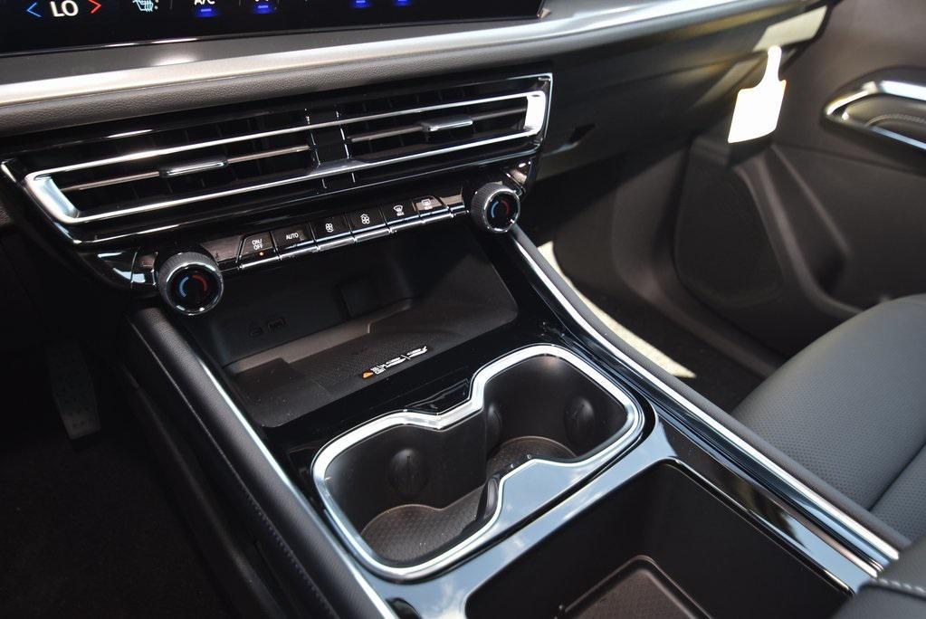 new 2026 Chevrolet Traverse car, priced at $43,479