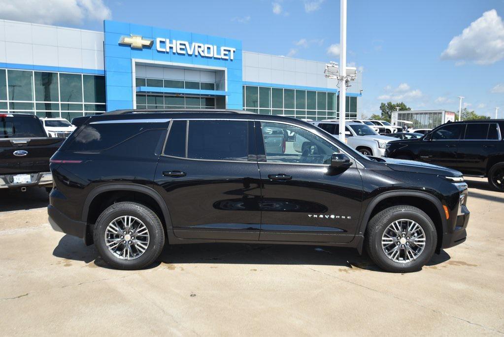 new 2026 Chevrolet Traverse car, priced at $43,479