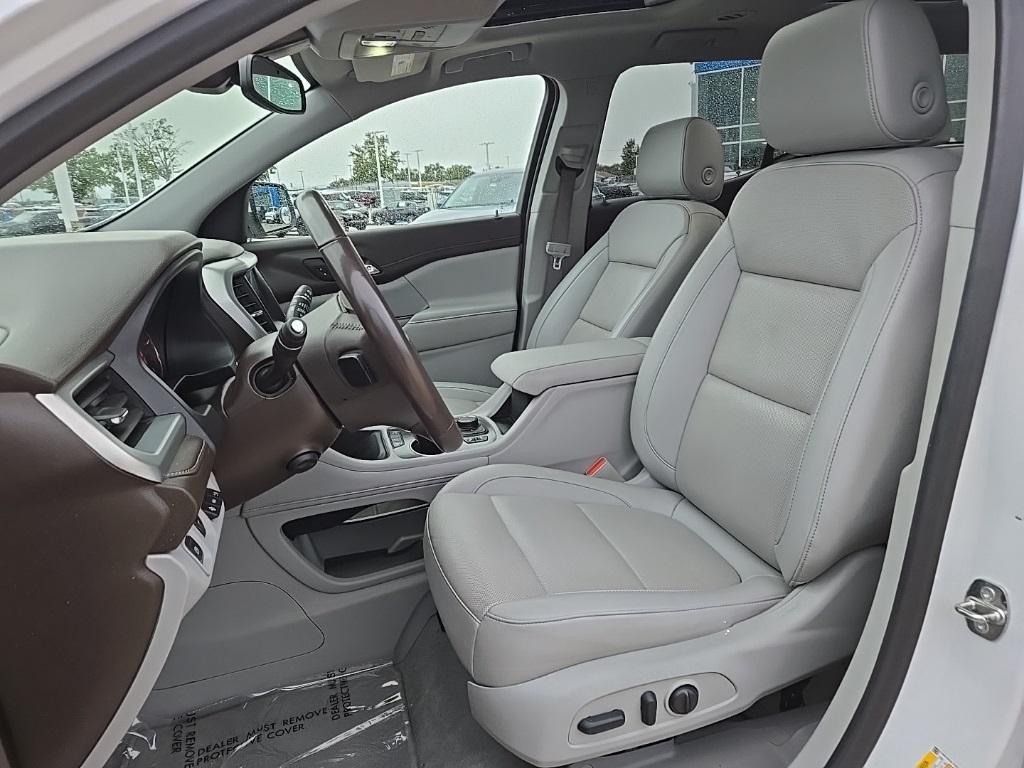 used 2022 GMC Acadia car, priced at $33,750