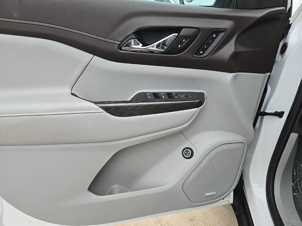 used 2022 GMC Acadia car, priced at $33,750