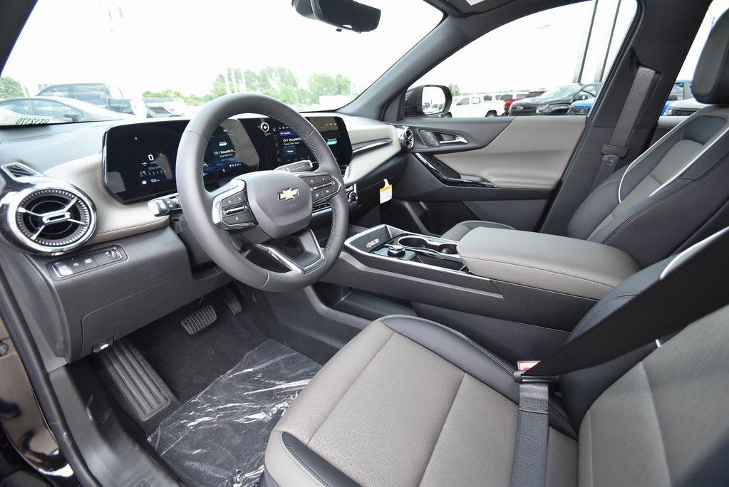 new 2026 Chevrolet Equinox car, priced at $30,030