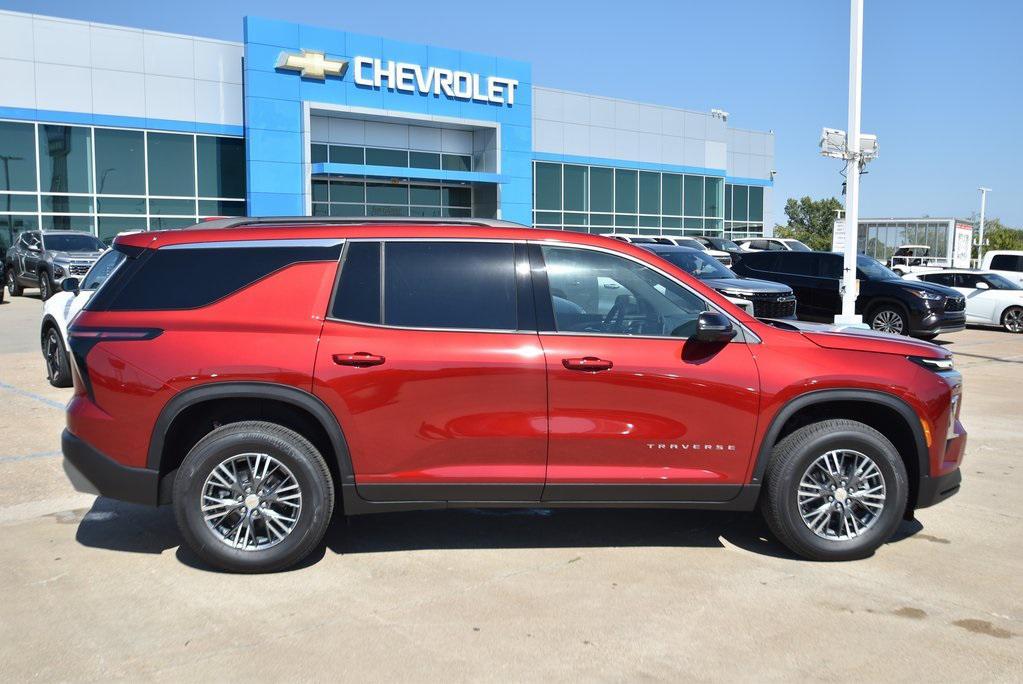 new 2026 Chevrolet Traverse car, priced at $42,789