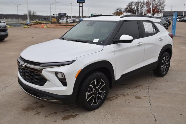 new 2025 Chevrolet TrailBlazer car, priced at $28,230