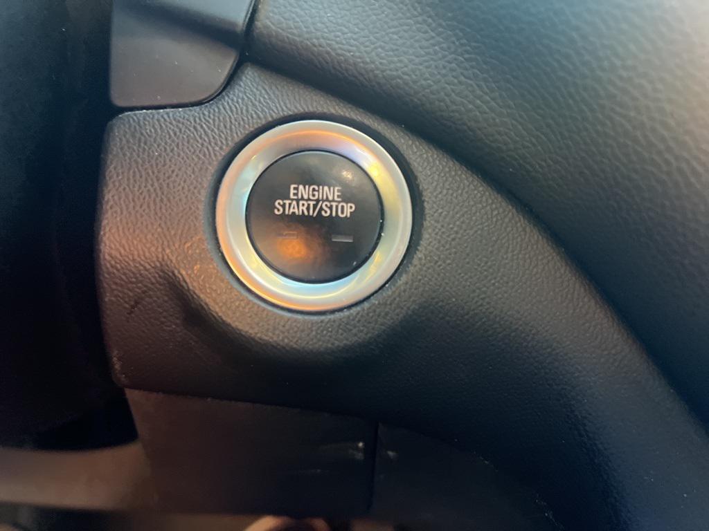 used 2022 Chevrolet Equinox car, priced at $18,250