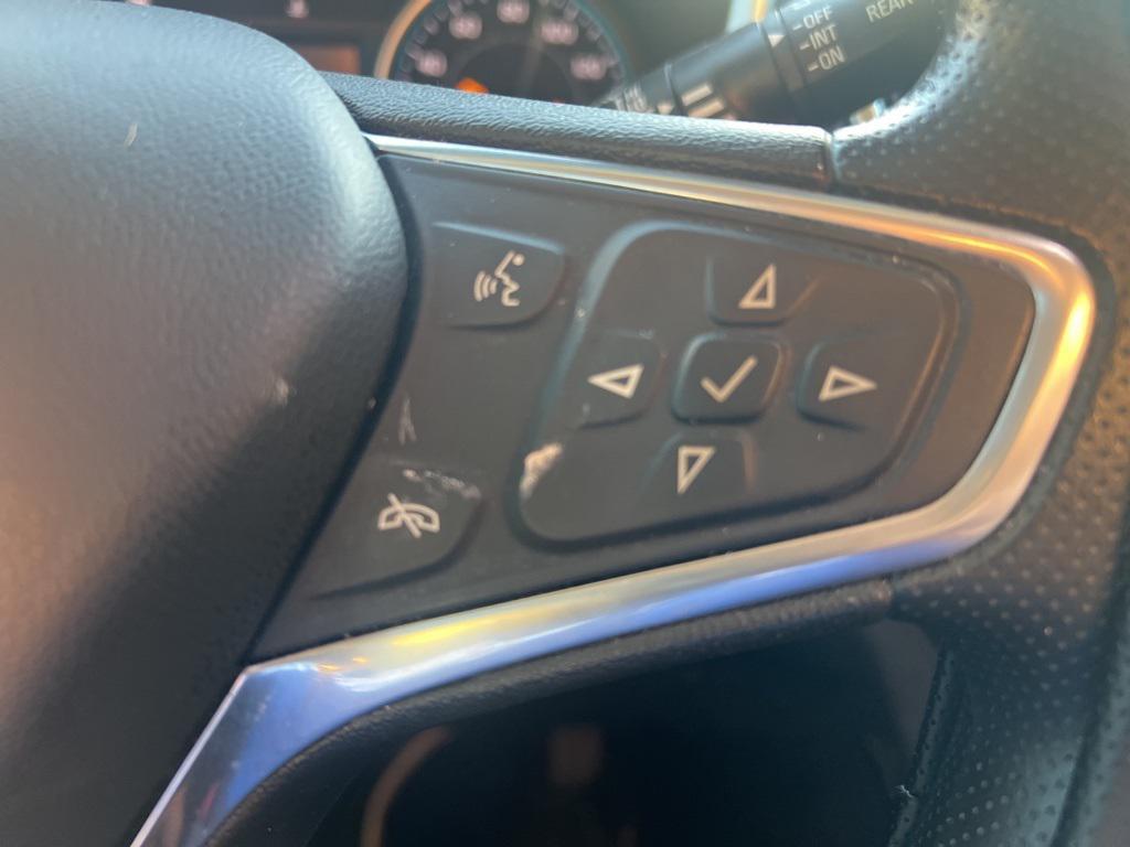 used 2022 Chevrolet Equinox car, priced at $18,250