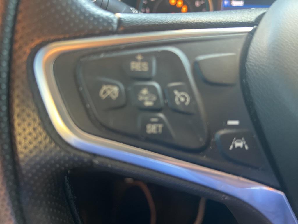 used 2022 Chevrolet Equinox car, priced at $18,250