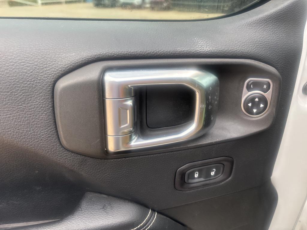 used 2018 Jeep Wrangler Unlimited car, priced at $28,500