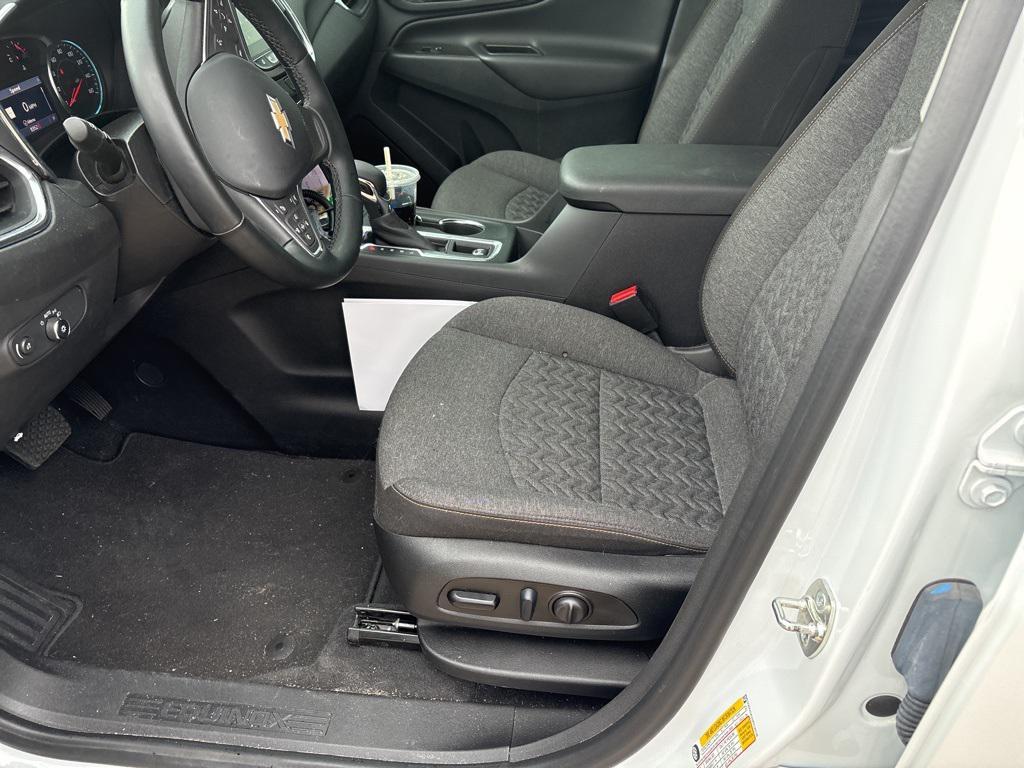 used 2023 Chevrolet Equinox car, priced at $25,752