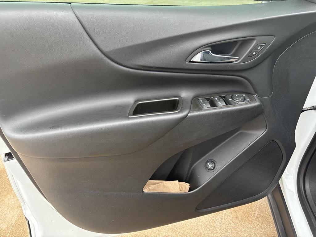 used 2023 Chevrolet Equinox car, priced at $25,752