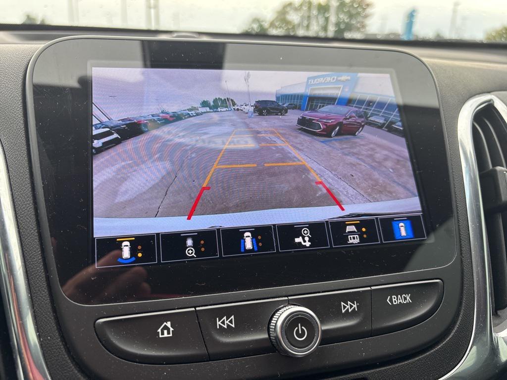 used 2023 Chevrolet Equinox car, priced at $25,752