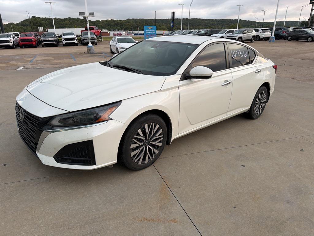 used 2023 Nissan Altima car