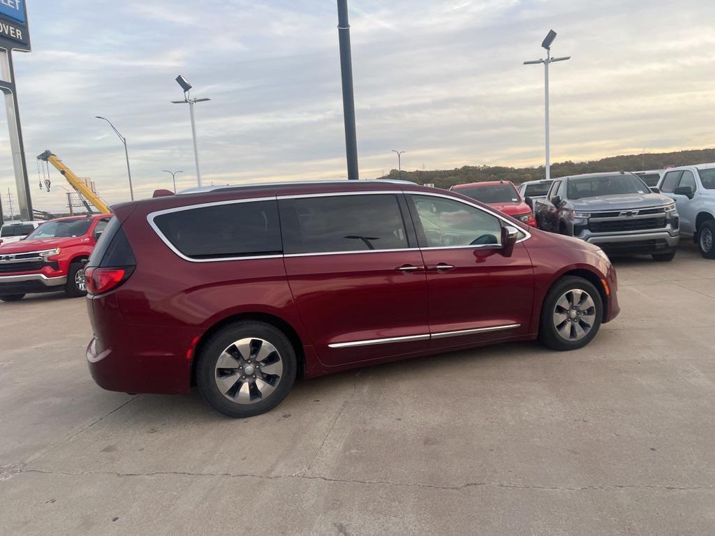 used 2017 Chrysler Pacifica Hybrid car, priced at $18,393