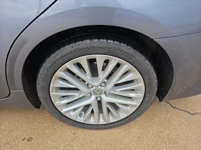 used 2013 Lexus ES 350 car, priced at $15,868