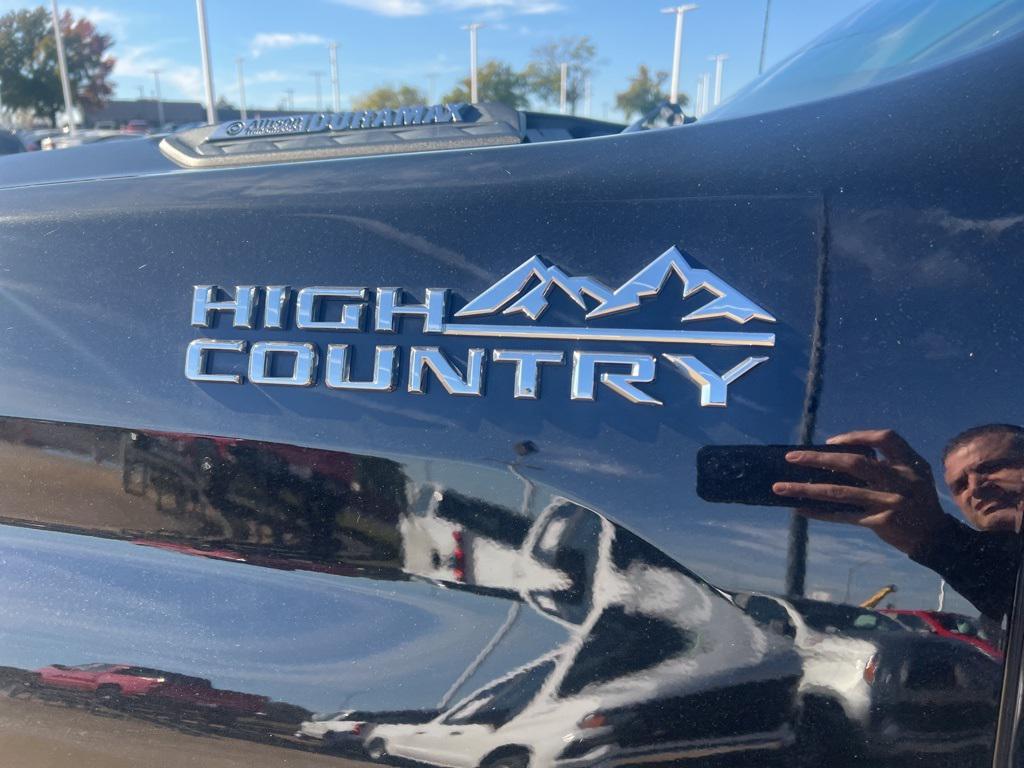 used 2022 Chevrolet Silverado 2500 car, priced at $43,600