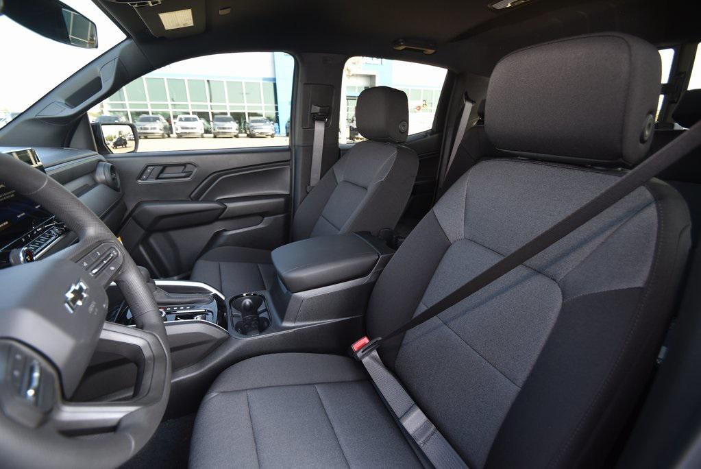 new 2026 Chevrolet Colorado car, priced at $39,935