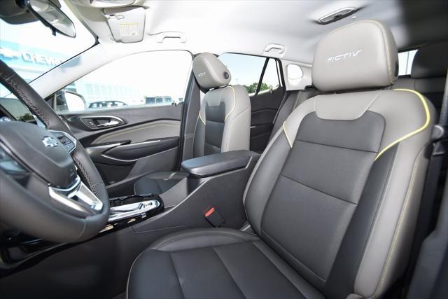 new 2025 Chevrolet Trax car, priced at $25,100