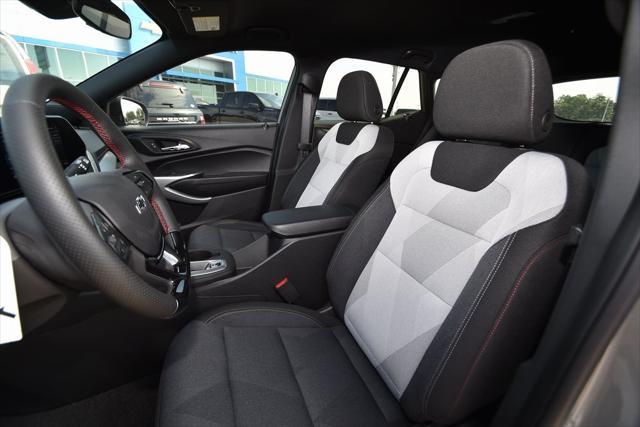 new 2025 Chevrolet Trax car, priced at $23,527
